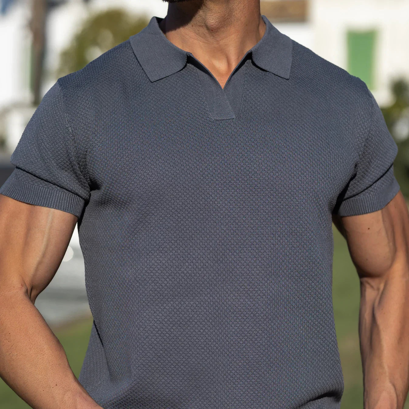 Dalviora™ | Polo Col en V CAPRI – Tissage Texturé Tonal Manches Fuselées
